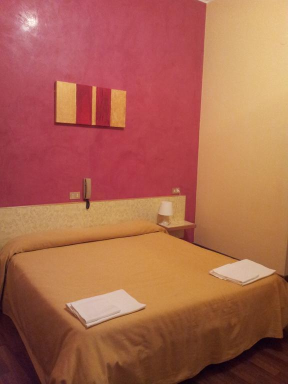 Albergo Tarsia Castrovillari Pokoj fotografie
